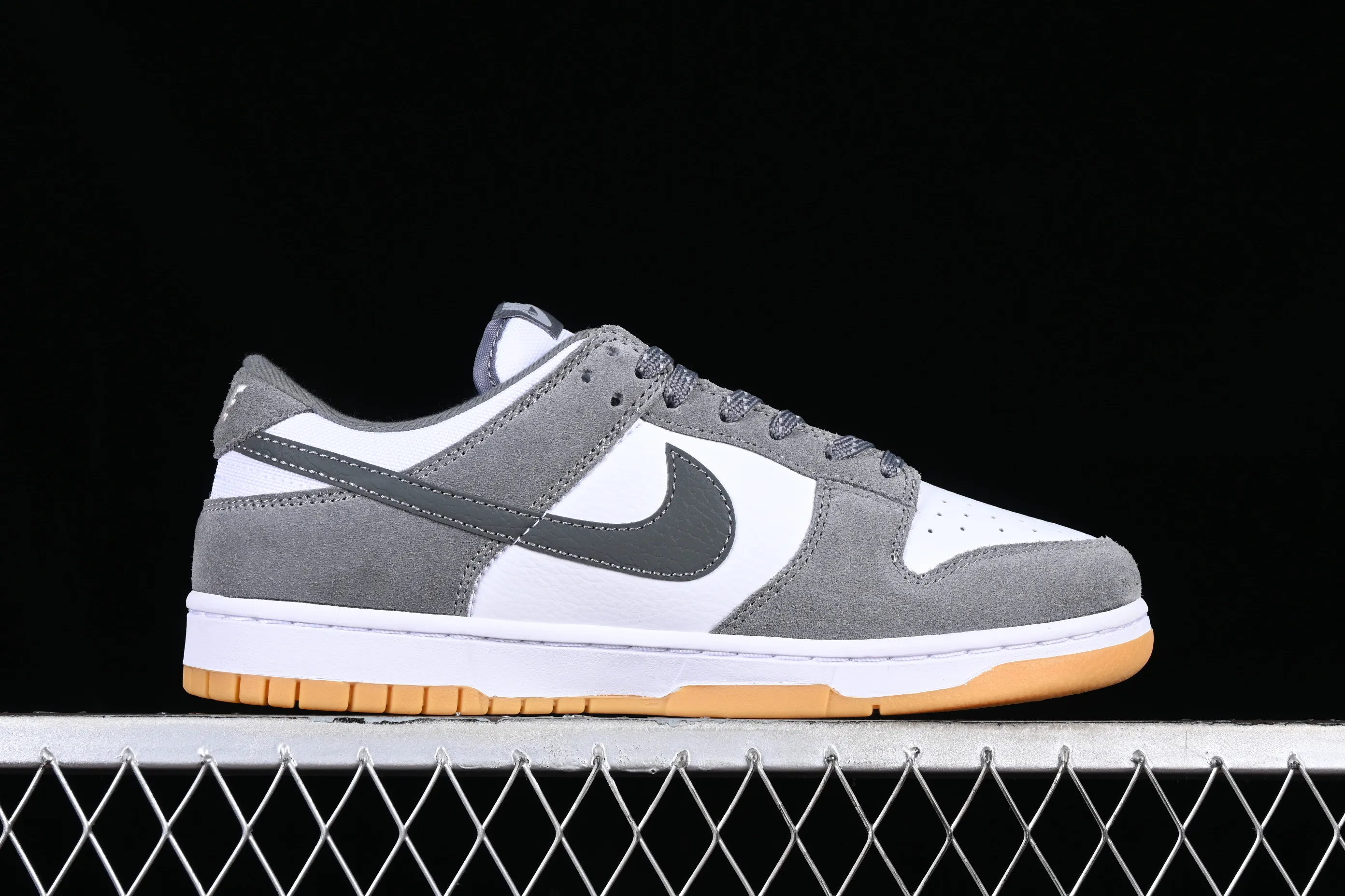 All categories Nk SB Dunk series Nk SB Dunk Low low-top sneakers Nk Dunk Low "Grey Gum" dark gray suede SB low-top casual sports skateboard shoes FV0389-100
